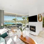 Villa Beachfront Mare With Jaccuzi And Infinity Pool