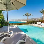 Beachfront Mare With Jaccuzi And Infinity Pool * キッソネルガ