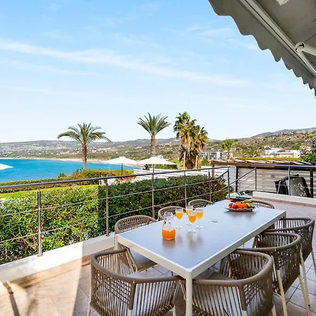 Beachfront Mare With Jaccuzi And Infinity Pool Vila