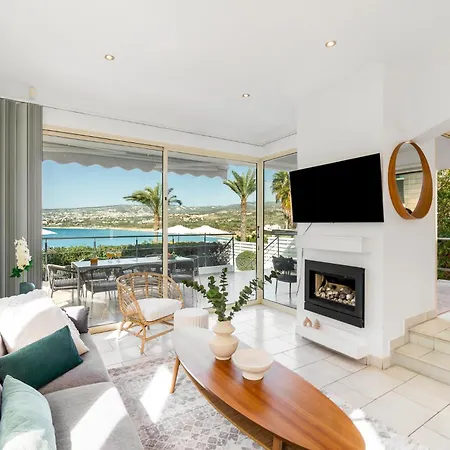 Villa Beachfront Mare With Jaccuzi And Infinity Pool