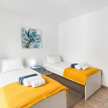 Vila Beachfront Mare With Jaccuzi And Infinity Pool Kissonerga